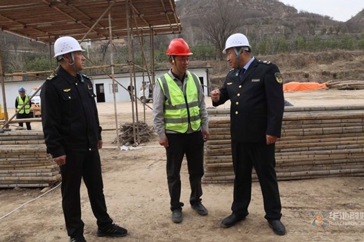 华池县：常态化监管危化及油田企业 筑牢安全“防火墙”