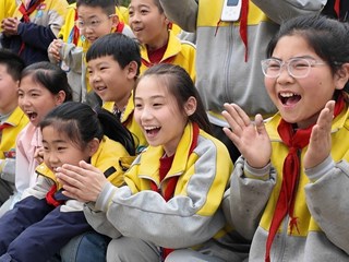 2026-03-30 华池：科普大篷车进校园 科学启蒙润童心